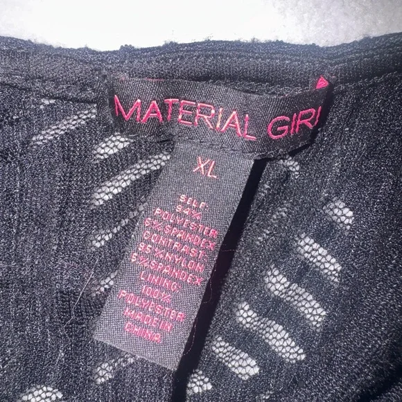 Material Girl Black Sleeveless Maxi Dress with Textured Bodice - Picture 5 of 10